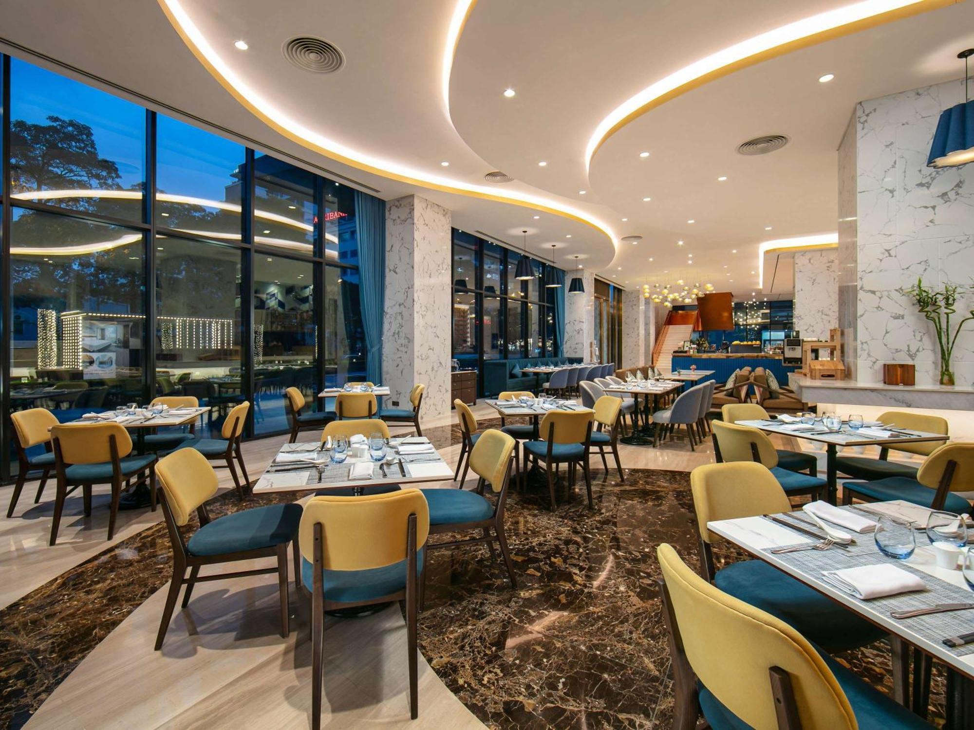 Moevenpick Living West Hanoi Hanói Exterior foto