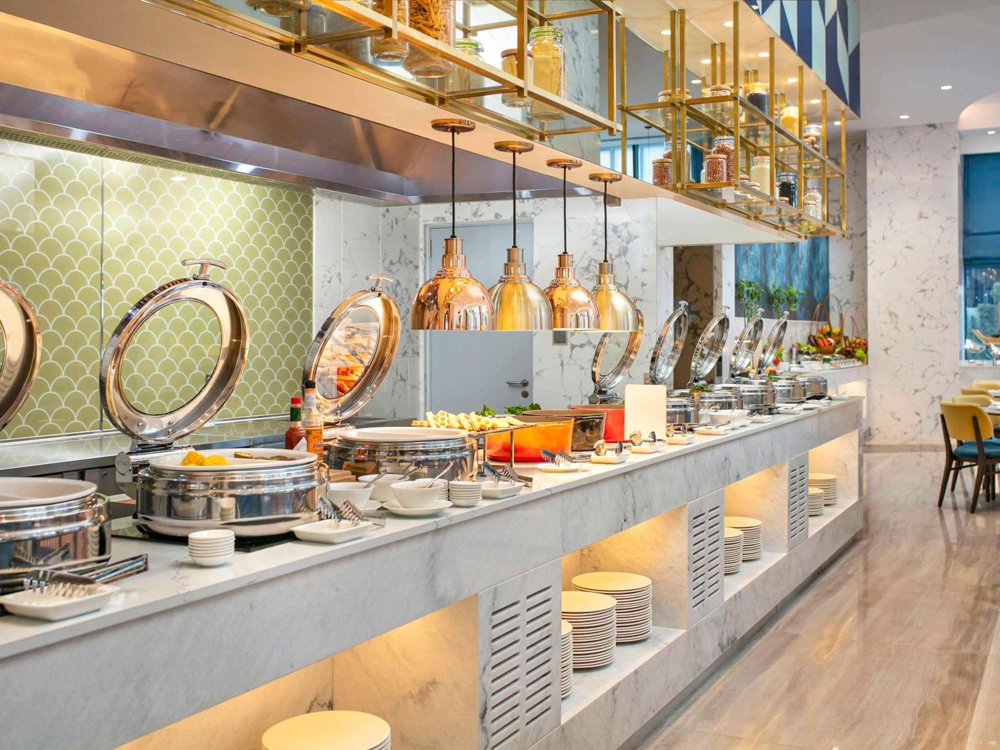 Moevenpick Living West Hanoi Hanói Exterior foto